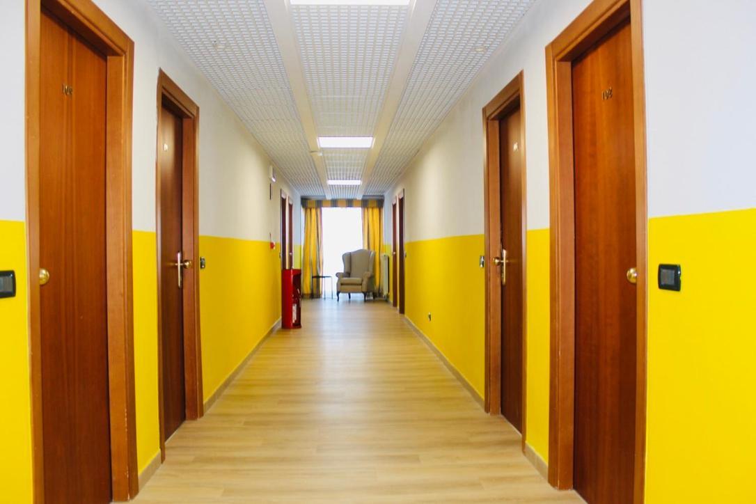 Hotel Europa Milano Rosate Esterno foto